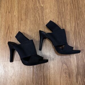 Simply Vera Vera Wang Thick Band Sateen Heels